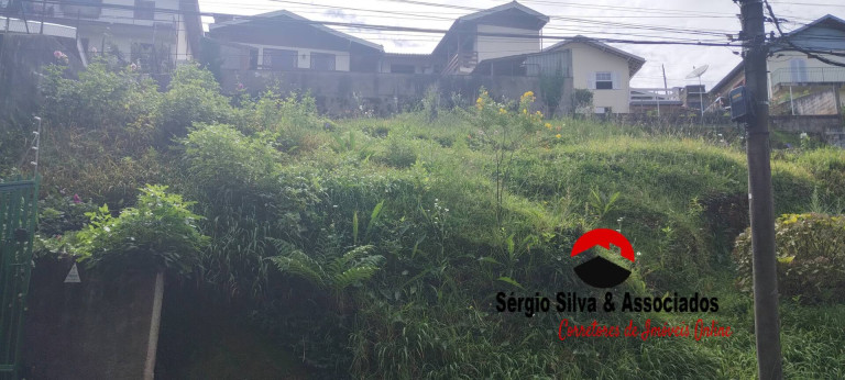 Imagem Terreno à Venda, 421 m² em Campos Do Jordão Imagem Terreno à Venda, 421 m² em Campos Do Jordão