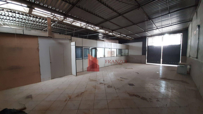 Galpão para Alugar, 269 m² em Barra Do Rio - Itajaí