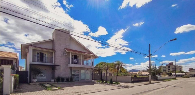 Imagem Casa com 3 Quartos à Venda, 825 m² em Universitário - Tijucas