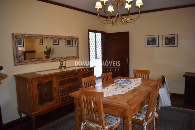 Imagem Imóvel com 3 Quartos à Venda, 117 m² em Região De Capivari - Campos Do Jordão Imagem Imóvel com 3 Quartos à Venda, 117 m² em Região De Capivari - Campos Do Jordão