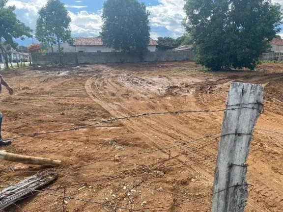 Terreno à Venda, 206 m² em Piracangaguá (chácara Flórida) - Taubaté