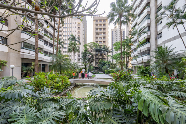 Foto do imóvel Apartamento com 3 Quartos à Venda, 147 m² em Vila Uberabinha - São Paulo