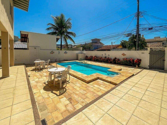 Casa com 5 Quartos à Venda, 300 m² em Itaipu - Niterói