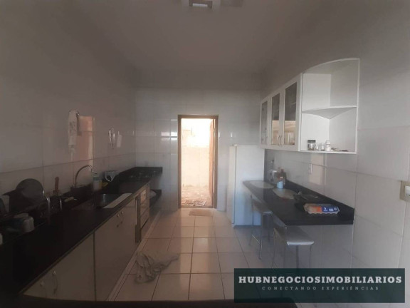 Imagem Casa com 3 Quartos à Venda, 202 m² em Centro - Montes Claros Imagem Casa com 3 Quartos à Venda, 202 m² em Centro - Montes Claros