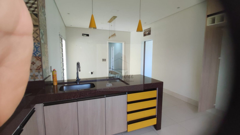 Imagem Casa com 5 Quartos para Alugar, 382 m² em Jardim Itália - Cuiabá