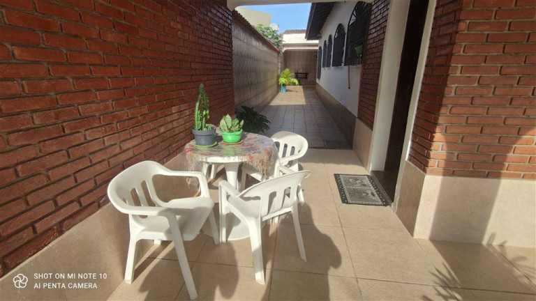 Imagem Casa com 4 Quartos à Venda, 264 m² em Balneario Florida - Praia Grande Imagem Casa com 4 Quartos à Venda, 264 m² em Balneario Florida - Praia Grande