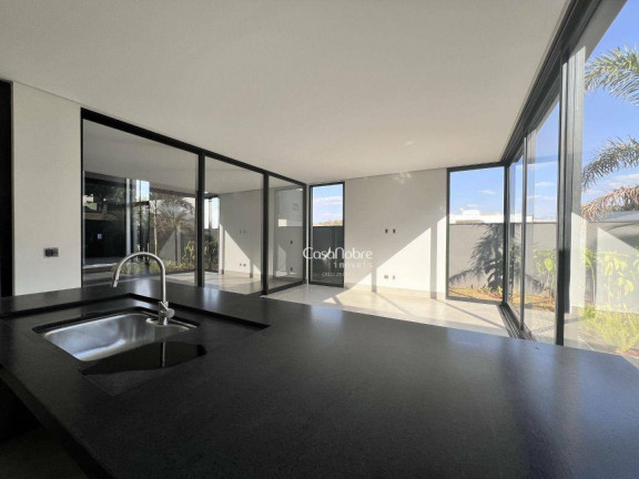Imagem Casa com 4 Quartos à Venda, 351 m² em Alphaville - Ribeirão Preto Imagem Casa com 4 Quartos à Venda, 351 m² em Alphaville - Ribeirão Preto