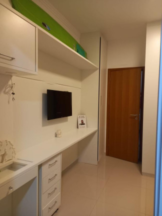Imagem Imóvel com 3 Quartos à Venda, 126 m² em Maracanã - Praia Grande Imagem Imóvel com 3 Quartos à Venda, 126 m² em Maracanã - Praia Grande