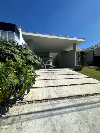 Imagem Casa com 3 Quartos à Venda, 250 m² em Glória - Joinville Imagem Casa com 3 Quartos à Venda, 250 m² em Glória - Joinville