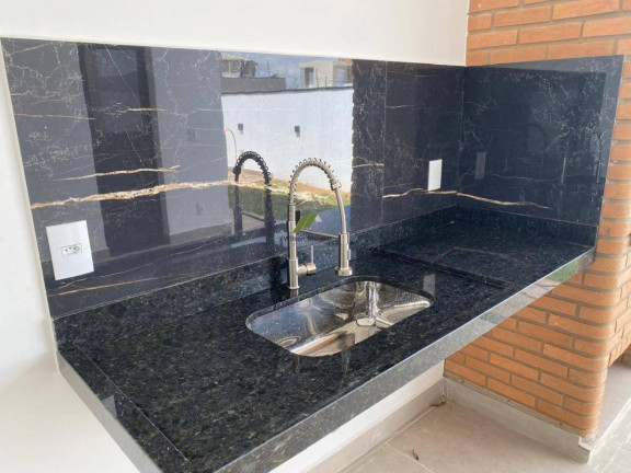Imagem Casa de Condomínio com 3 Quartos à Venda, 170 m²