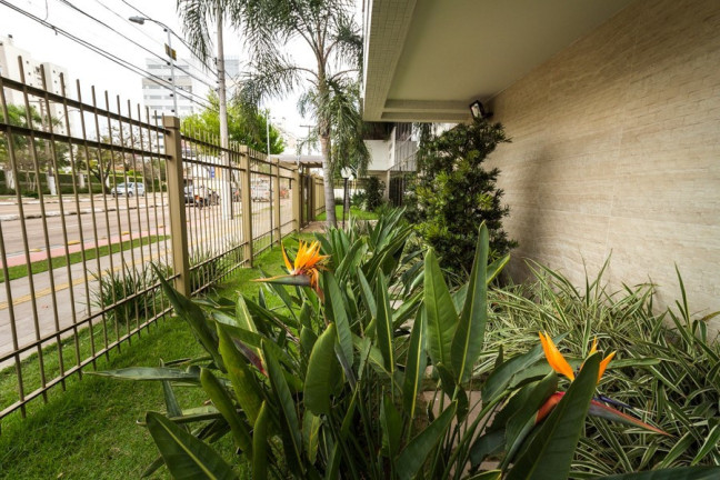 Imagem Apartamento com 2 Quartos à Venda, 70 m² em Menino Deus - Porto Alegre