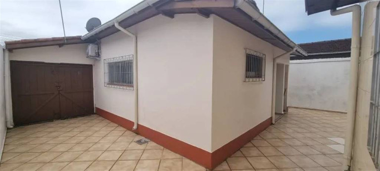 Imagem Casa com 4 Quartos à Venda, 144 m² em Solemar - Praia Grande