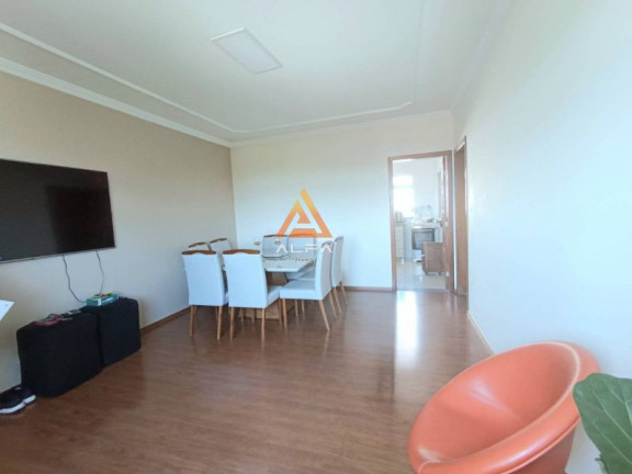 Imagem Apartamento com 3 Quartos à Venda, 103 m²