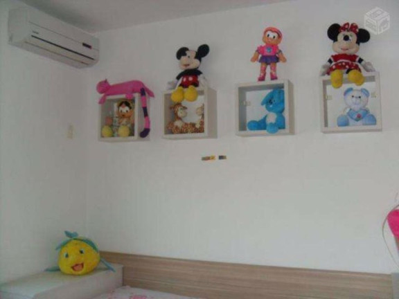 Imagem Casa com 4 Quartos à Venda, 130 m² em Buraquinho - Lauro De Freitas Imagem Casa com 4 Quartos à Venda, 130 m² em Buraquinho - Lauro De Freitas