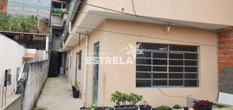 Casa com 2 Quartos à Venda, 155 m² em Jardim Leonor - Cotia