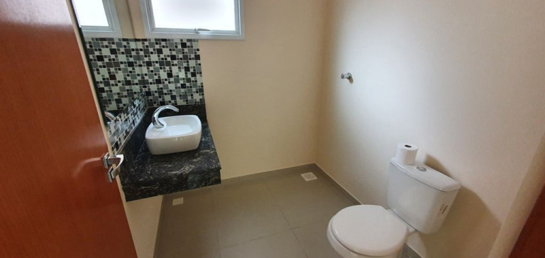 Imagem Casa com 3 Quartos para Alugar, 300 m² em Villa Branca - Jacareí