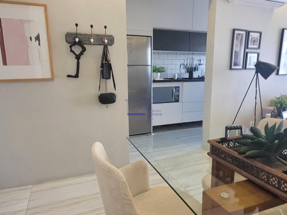 Imagem Imóvel com 2 Quartos à Venda, 56 m² em Cavalhada - Porto Alegre