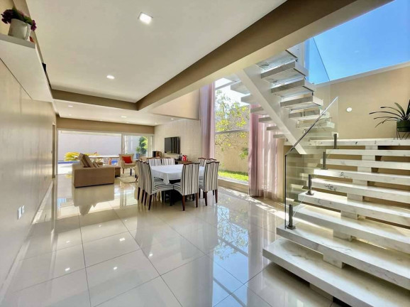 Imagem Casa com 4 Quartos à Venda, 316 m² em Moinho Velho - Cotia