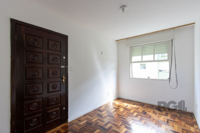 Imagem Apartamento com 3 Quartos à Venda, 50 m² em Cristal - Porto Alegre