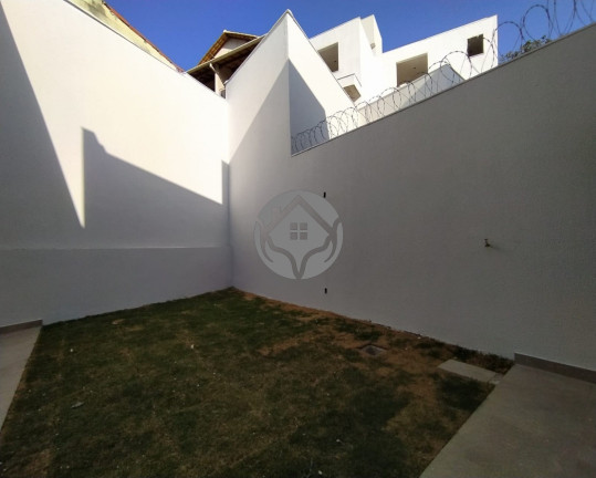 Imagem Casa com 3 Quartos à Venda, 128 m² em Santa Amélia - Belo Horizonte Imagem Casa com 3 Quartos à Venda, 128 m² em Santa Amélia - Belo Horizonte