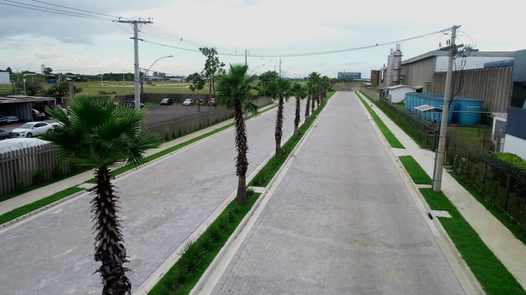 Imagem Terreno à Venda, 2.305 m² em Anchieta - Porto Alegre Imagem Terreno à Venda, 2.305 m² em Anchieta - Porto Alegre