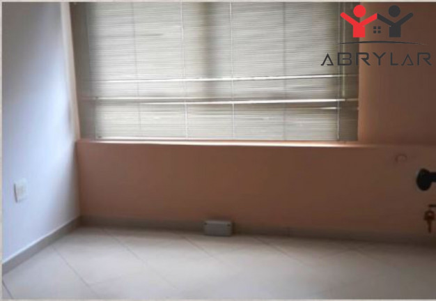 Imóvel com 1 Quarto para Alugar, 9 m² em Vila Vianelo - Jundiaí