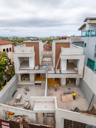 Imagem Casa com 3 Quartos à Venda, 137 m² Imagem Casa com 3 Quartos à Venda, 137 m²