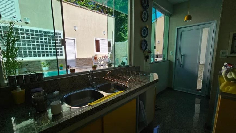 Imagem Casa com 4 Quartos à Venda, 214 m² em Taquara - Rio De Janeiro