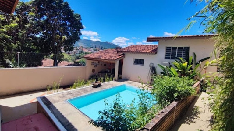 Imagem Casa com 4 Quartos à Venda, 228 m² em Jardim Do Lago - Atibaia Imagem Casa com 4 Quartos à Venda, 228 m² em Jardim Do Lago - Atibaia