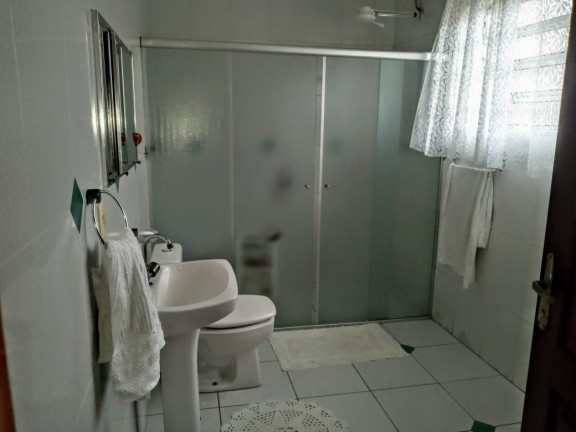 Imagem Casa com 5 Quartos à Venda, 214 m² em Jardim Aguapeu - Mongaguá