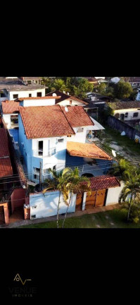 Imagem Sobrado com 5 Quartos à Venda, 225 m² em Boracéia - São Sebastião Imagem Sobrado com 5 Quartos à Venda, 225 m² em Boracéia - São Sebastião