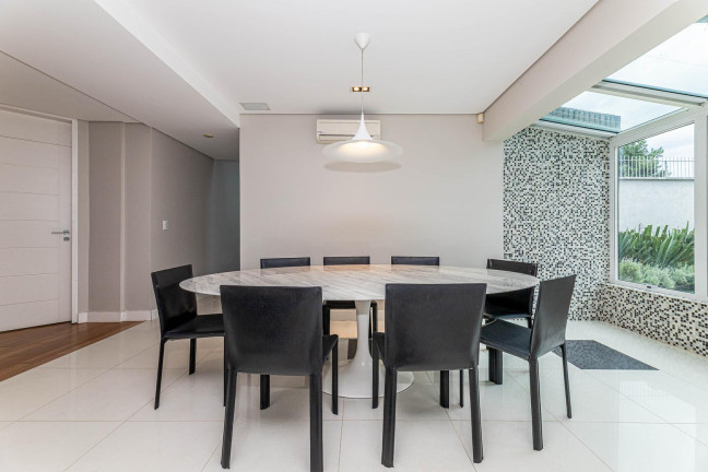 Imagem Casa com 3 Quartos à Venda, 451 m² em Mossunguê - Curitiba Imagem Casa com 3 Quartos à Venda, 451 m² em Mossunguê - Curitiba