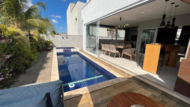Casa com 3 Quartos à Venda, 255 m² em Alphaville Flamboyant Residencial Araguaia - Goiânia