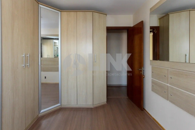 Imagem Apartamento com 3 Quartos à Venda, 70 m² em Cristo Redentor - Porto Alegre Imagem Apartamento com 3 Quartos à Venda, 70 m² em Cristo Redentor - Porto Alegre