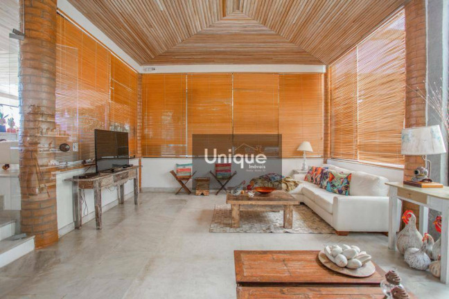 Imagem Casa com 6 Quartos à Venda, 800 m² em Ferradura - Armação Dos Búzios Imagem Casa com 6 Quartos à Venda, 800 m² em Ferradura - Armação Dos Búzios