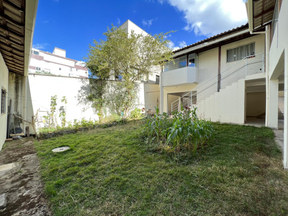 Imagem Casa com 4 Quartos à Venda, 300 m² em Cabral - Contagem