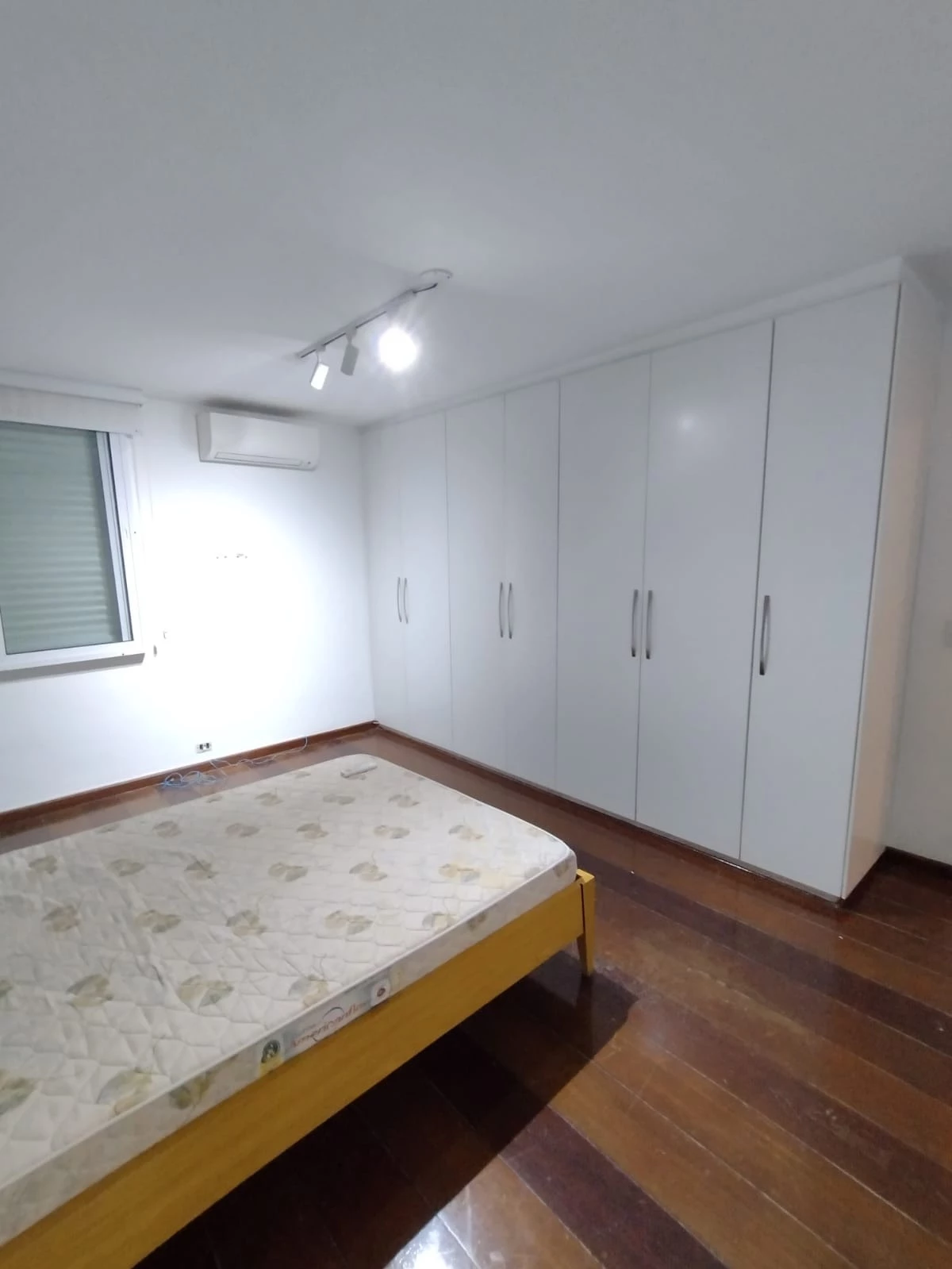 Imagem Imóvel com 3 Quartos à Venda, 219 m² em Ipiranga - Sp