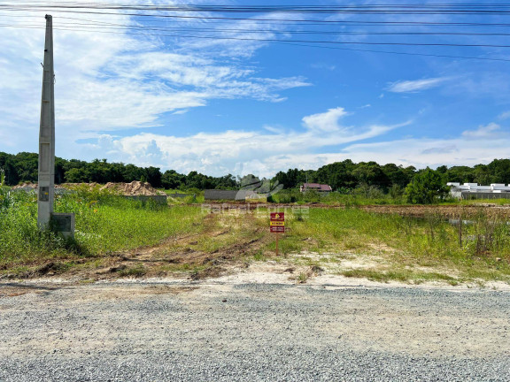 Terreno à Venda, 324 m² em Itacolomi - Balneário Piçarras