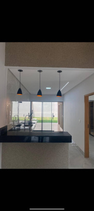 Imagem Casa com 3 Quartos à Venda, 116 m² em Goiânia Imagem Casa com 3 Quartos à Venda, 116 m² em Goiânia