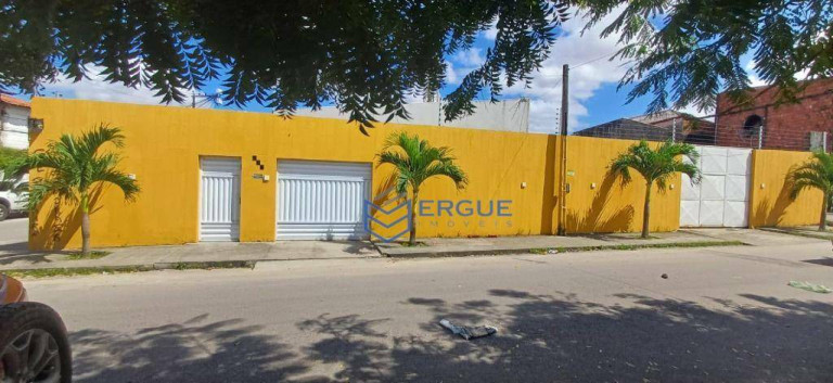 Imagem Casa com 3 Quartos à Venda, 190 m² em Mondubim - Fortaleza Imagem Casa com 3 Quartos à Venda, 190 m² em Mondubim - Fortaleza