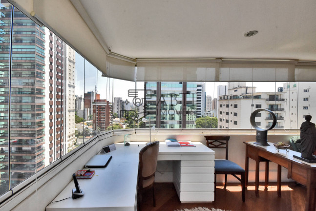 Imagem Apartamento com 4 Quartos à Venda, 311 m² em Campo Belo - São Paulo