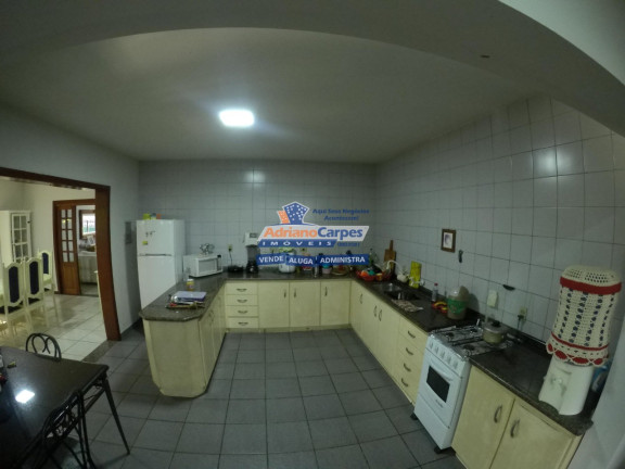 Imagem Casa com 5 Quartos à Venda, 327 m² em Centro - Balneário Piçarras Imagem Casa com 5 Quartos à Venda, 327 m² em Centro - Balneário Piçarras