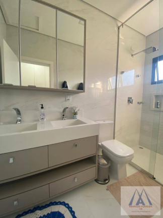 Imagem Casa de Condomínio com 3 Quartos à Venda, 220 m² em Botujuru - Mogi Das Cruzes Imagem Casa de Condomínio com 3 Quartos à Venda, 220 m² em Botujuru - Mogi Das Cruzes