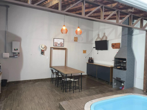 Imagem Casa com 2 Quartos à Venda, 172 m² em Recanto Dos Pássaros - Cuiabá