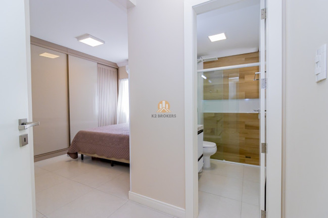 Imagem Imóvel com 4 Quartos à Venda, 112 m² em Centro - Balneário Camboriú Imagem Imóvel com 4 Quartos à Venda, 112 m² em Centro - Balneário Camboriú
