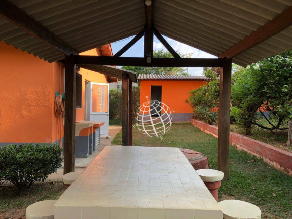 Imagem Casa com 2 Quartos à Venda, 198 m² em Usina - Atibaia