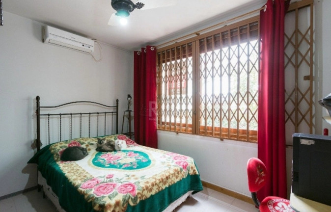 Imagem Apartamento com 3 Quartos à Venda, 81 m² em Teresópolis - Porto Alegre