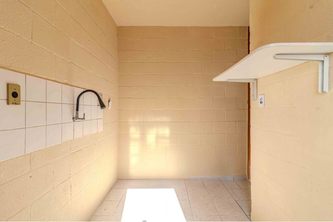 Imagem Imóvel com 2 Quartos à Venda, 40 m² em Rubem Berta - Porto Alegre