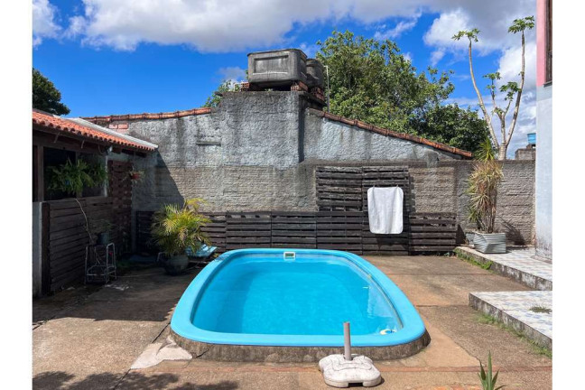 Imagem Casa com 4 Quartos à Venda,  em Igara - Canoas