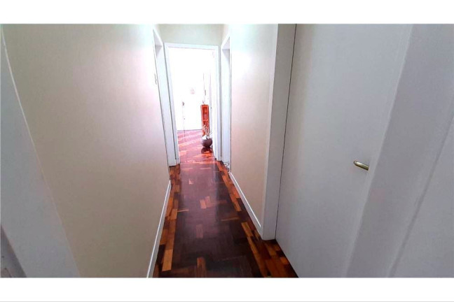 Imagem Imóvel com 3 Quartos à Venda,  em Petrópolis - Porto Alegre